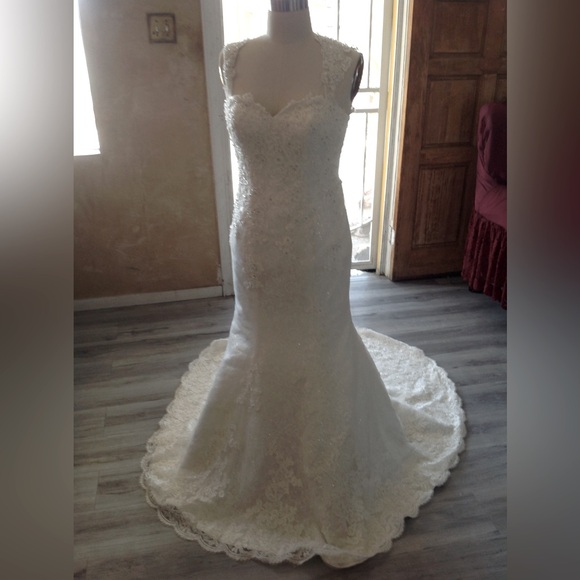Wedding dress for sell
